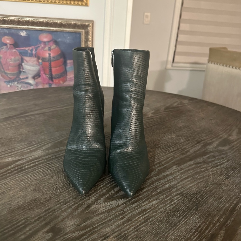 Elegant Black Ankle Boots